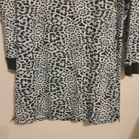 Betsey Johnson | Women's Animal Print Long Sleeve Gown or PJ Top (Size Medium) - Picture 8 of 10